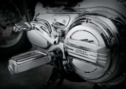 Harley Davidson Airflow Fußrasten Chrom -Harley Davidson Store 50500435 42