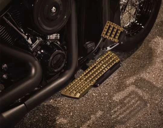 Harley Davidson Dominion Zierblende Schwarz Gebürstet 5 Harley Davidson Dominion Zierblende Schwarz Gebürstet – Bild 3