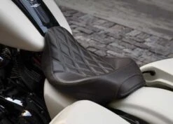 Harley Davidson Low Profile Solo Touring Sitz 15" Mahagoni Braun -Harley Davidson Store 52000057 3