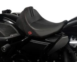 Harley Davidson H-D Sport Touring Einzelsitz Kontraststreifen -Harley Davidson Store 52000751 23
