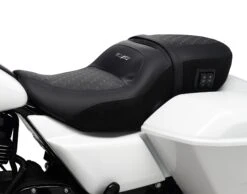 Harley Davidson H-D Sundowner Sitzbank Beheizt CVO Styling -Harley Davidson Store 52000812 23
