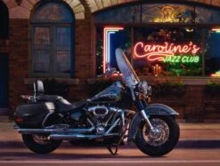 Harley Davidson King-Size Nostalgic Abnehmbares Windschild 21" Klar & Poliert 7 Harley Davidson King-Size Nostalgic Abnehmbares Windschild 21" Klar & Poliert -Harley Davidson Store 57400329 3