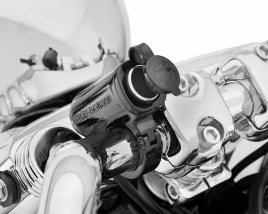 Harley Davidson Zusätzlicher Stromanschluss Am Lenker Schwarz 4 Harley Davidson Zusätzlicher Stromanschluss Am Lenker Schwarz – Bild 2