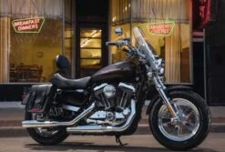 Harley Davidson Standard Line Throw-Over Satteltaschen Kompakt, Schwarz 9 Harley Davidson Standard Line Throw-Over Satteltaschen Kompakt, Schwarz -Harley Davidson Store 90201769 4